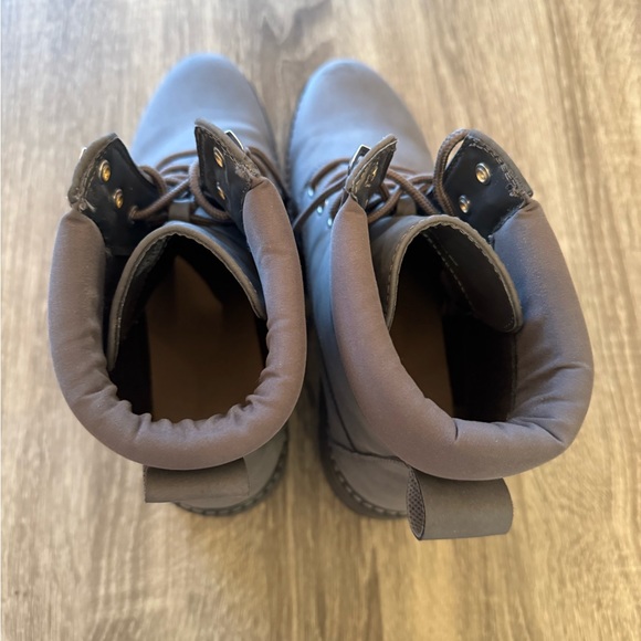 Women boots - Picture 3 of 4